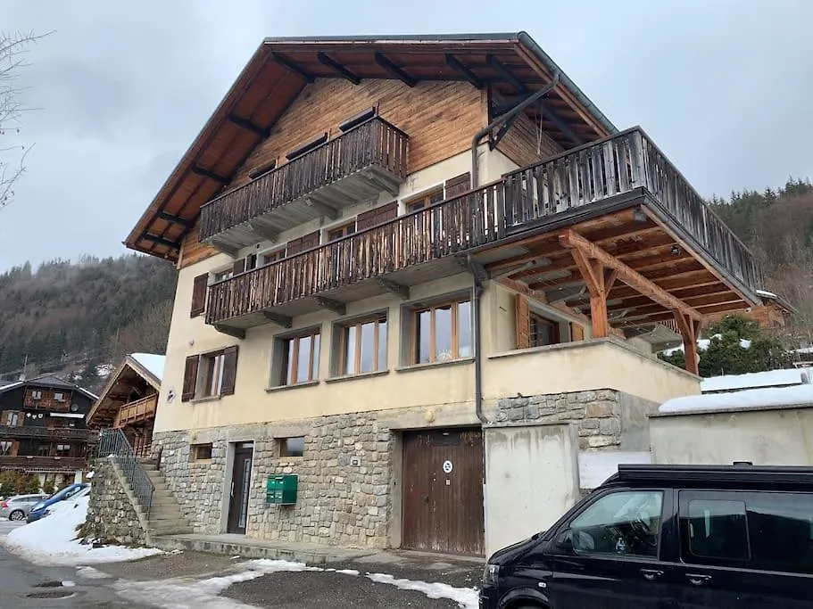Morzine Apartment, Perfect Ski And Summer Base For 8 Montriond